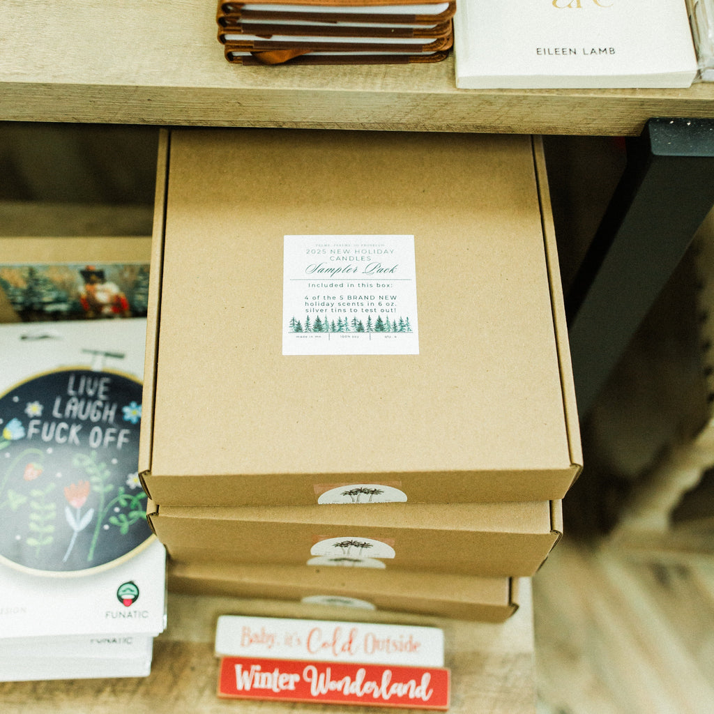 NEW Holiday Scents Sampler Pack of 4 Tin Candles